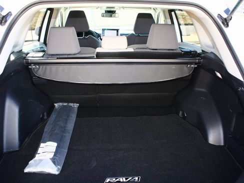 Used 2024 Toyota RAV4 XLE image 10