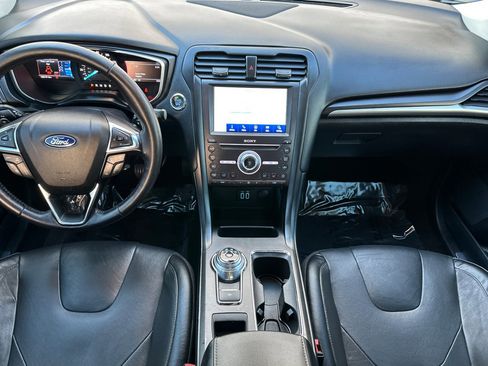 Used 2020 Ford Fusion Titanium image 15