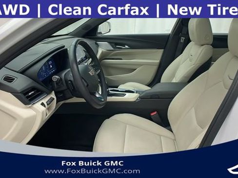 Used 2023 Cadillac CT4 Premium Luxury image 5