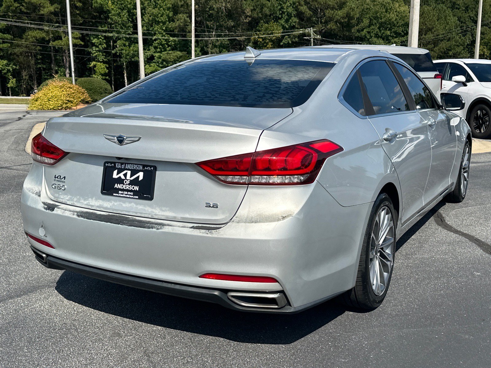 Used 2017 Genesis G80 3.8 RWD image 3