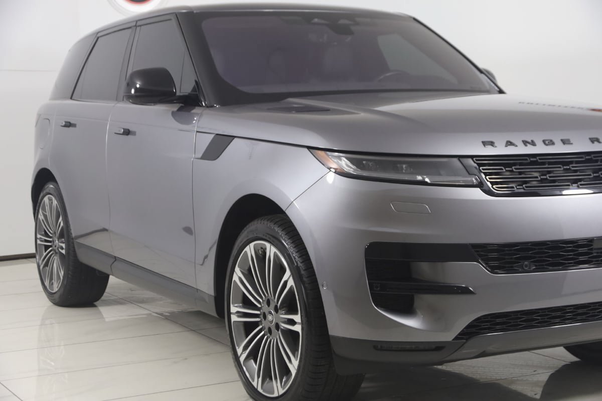 Used 2023 Land Rover Range Rover Sport SE AWD/4WD image 35