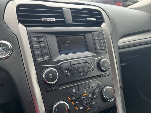 Used 2018 Ford Fusion S FWD image 16