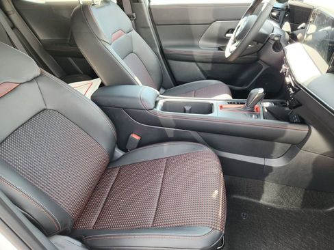 New 2025 Nissan Kicks SR w/ Interior Electronics Package image 14