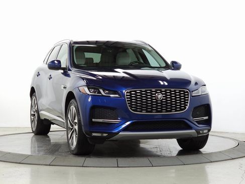 Used 2022 Jaguar F-PACE S image 11