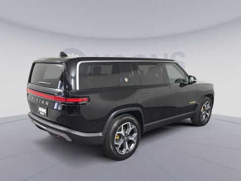 Used 2024 Rivian R1S Adventure image 7