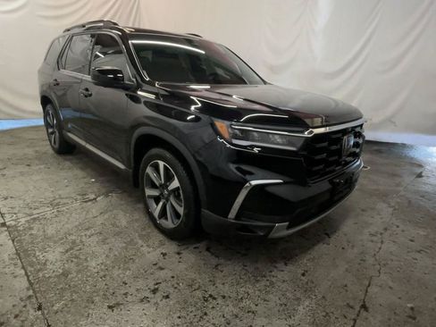 Used 2024 Honda Pilot Elite image 2
