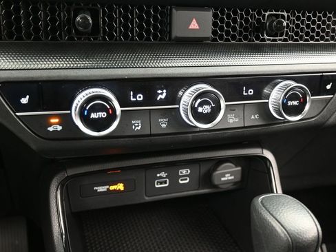 Used 2025 Honda CR-V EX image 19