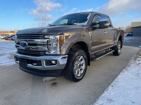 Used 2018 Ford F250 Lariat w/ Lariat Ultimate Package image 7