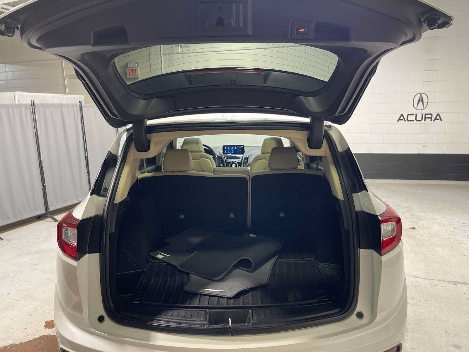 Used 2019 Acura RDX w/ Technology Package AWD/4WD image 19