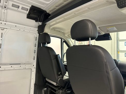 Used 2026 RAM ProMaster 2500 w/ Convenience Group FWD image 28
