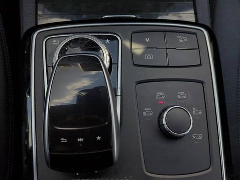 Used 2017 Mercedes-Benz GLE 350 4MATIC image 28