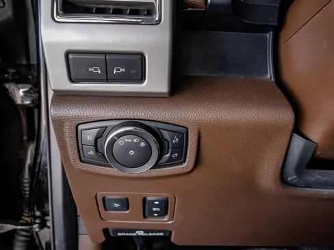 Used 2017 Ford F250 King Ranch w/ King Ranch Ultimate Package AWD/4WD image 27