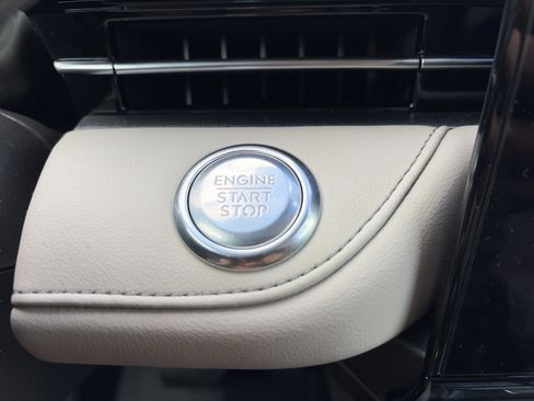 Used 2024 Lincoln Nautilus Premier w/ Equipment Group 102A image 30