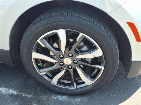 Used 2022 Chevrolet Equinox LT FWD image 16