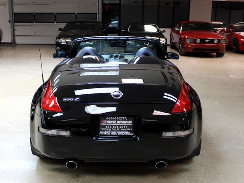 Used 2004 Nissan 350Z Touring image 40