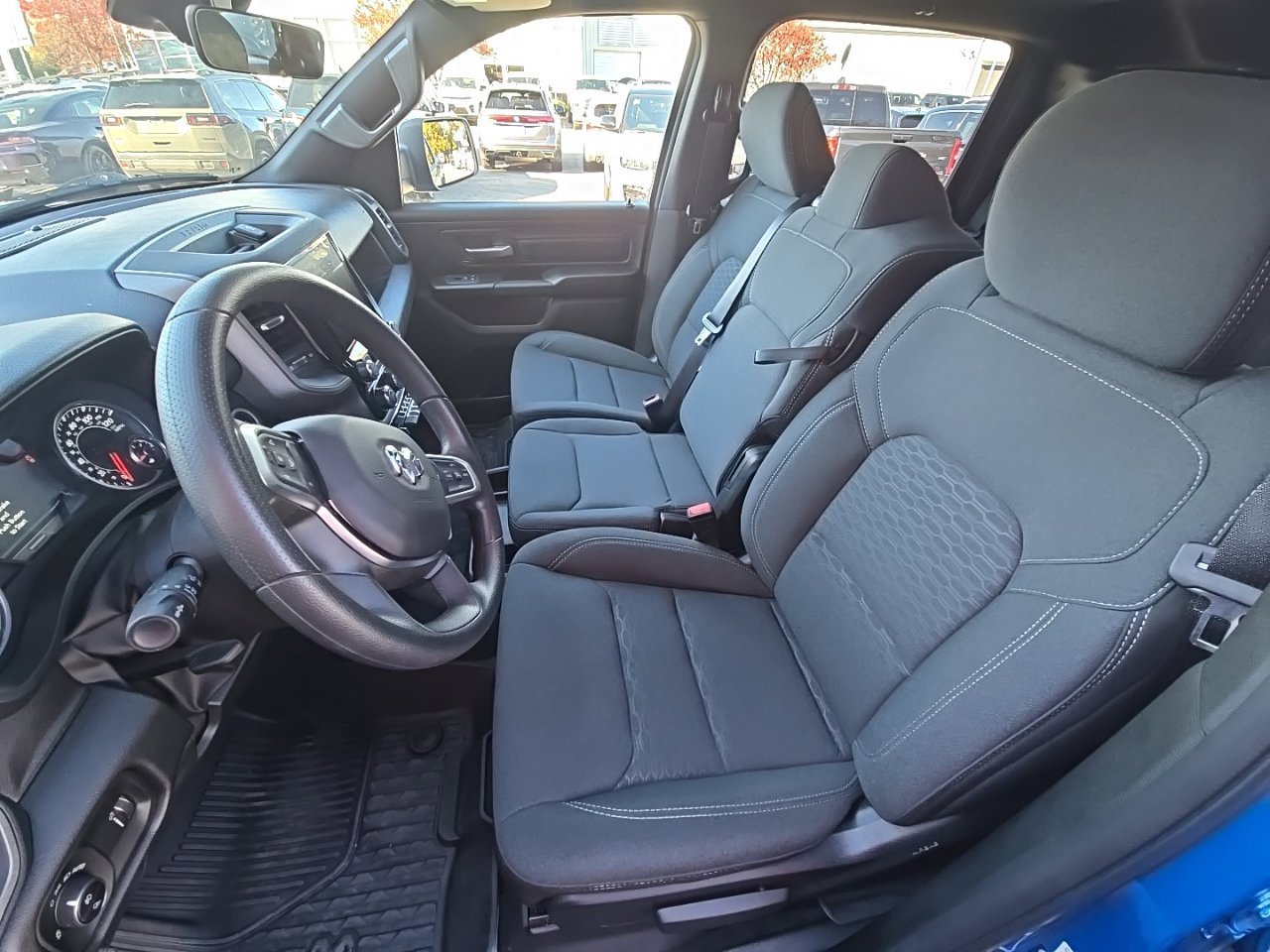Used 2025 RAM 1500 Warlock AWD/4WD image 15