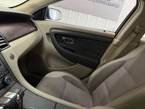 Used 2010 Ford Taurus SEL image 45