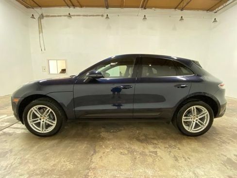 Used 2023 Porsche Macan Turbo AWD/4WD image 2