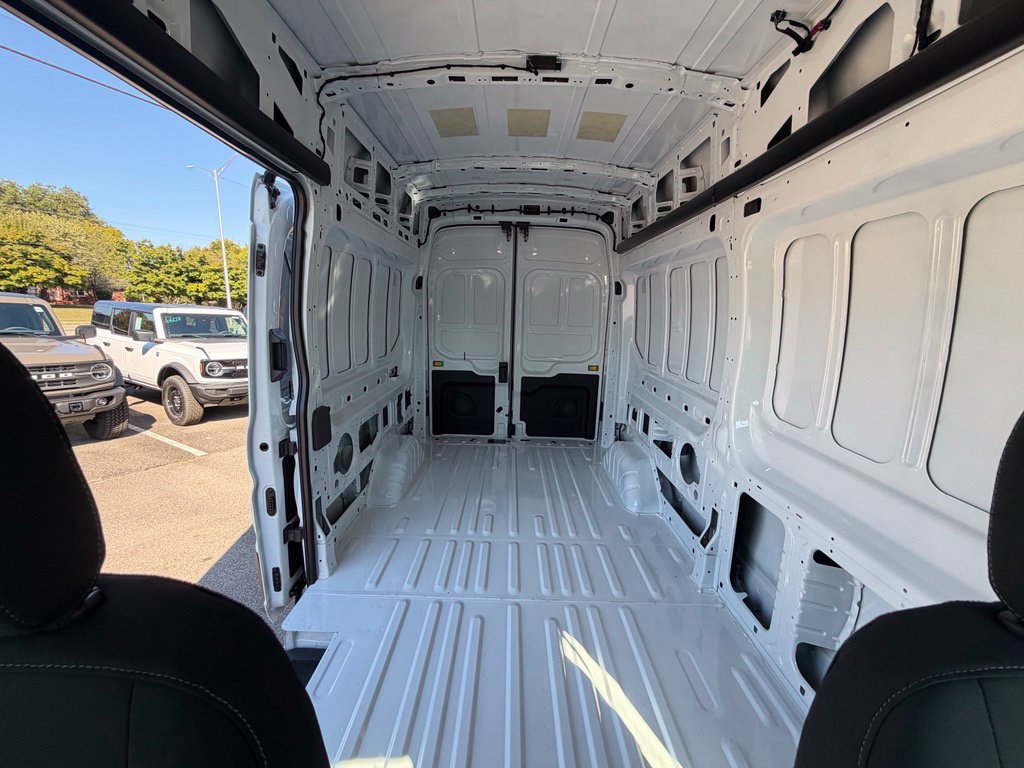 New 2027 Ford Transit 250 148 High Roof RWD image 17