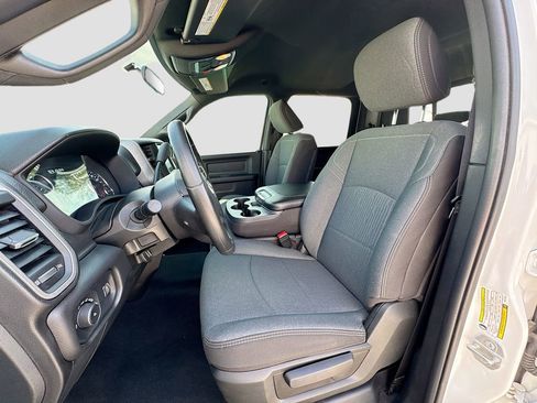 Used 2024 RAM 3500 Tradesman w/ Chrome Appearance Group image 26