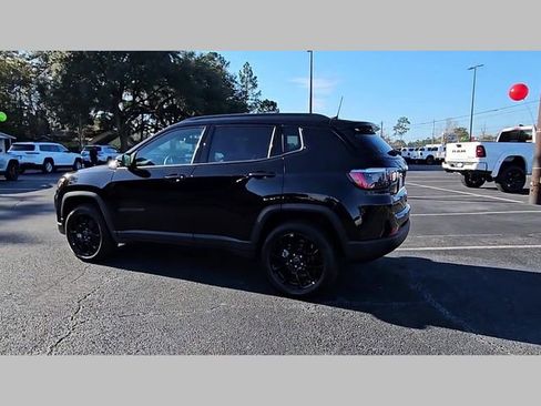 New 2026 Jeep Compass Latitude image 26