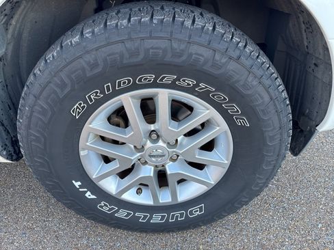 Used 2016 Nissan Frontier SV w/ SV Value Truck Package image 9