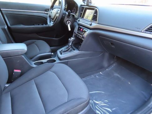Used 2018 Hyundai Elantra SEL image 31