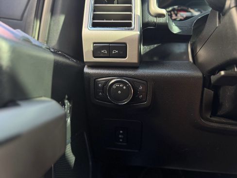Used 2015 Ford F150 Lariat AWD/4WD image 21