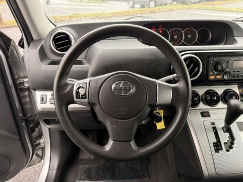 Used 2012 Scion xB Base image 27