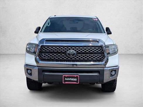 Used 2019 Toyota Tundra SR5 w/ SR5 Upgrade Package AWD/4WD image 2
