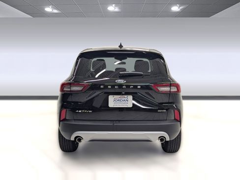 New 2026 Ford Escape Active w/ Cold Weather Package image 8