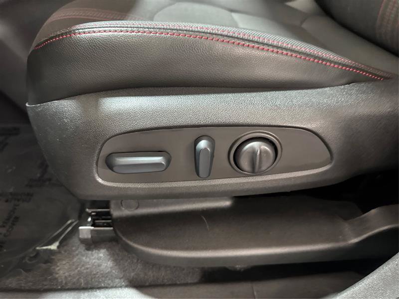 Used 2023 Chevrolet Equinox RS AWD/4WD image 19