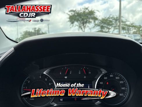 Used 2022 Chevrolet Equinox LT FWD image 20