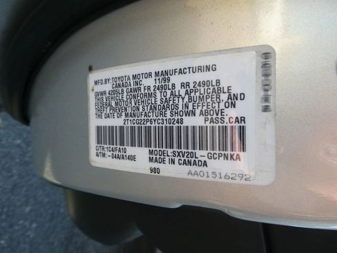 Used 2000 Toyota Solara SE image 11