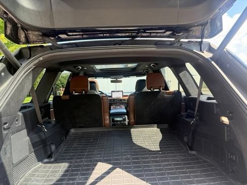 Used 2020 Lincoln Aviator Reserve w/ Equipment Group 202A AWD/4WD image 8