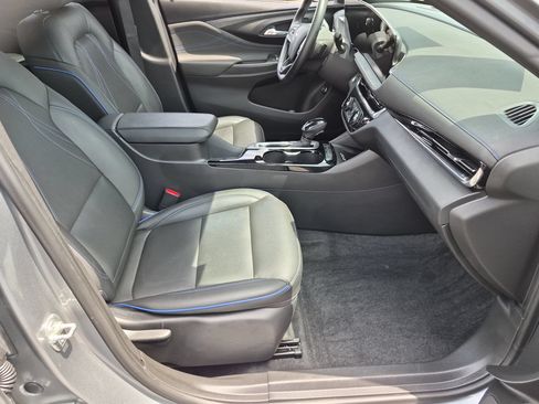 Certified 2024 Buick Envista Sport Touring w/ Convenience I Package FWD image 27