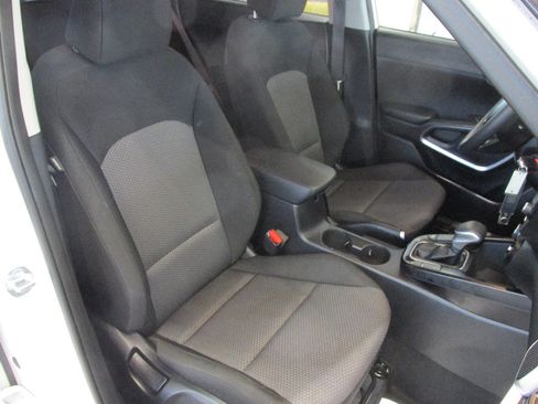 Used 2025 Kia Soul LX w/ LX Technology Package image 25