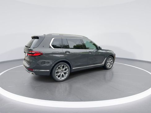 Used 2026 BMW X7 xDrive40i w/ Premium Package image 8