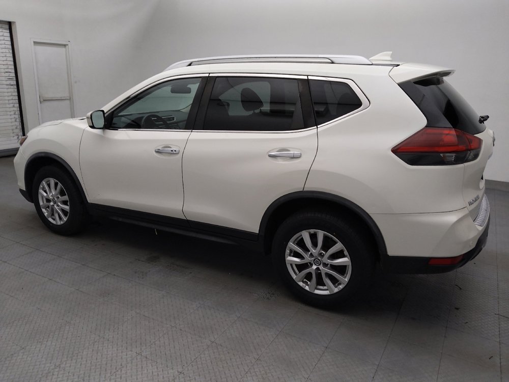 Used 2020 Nissan Rogue SV AWD/4WD image 3