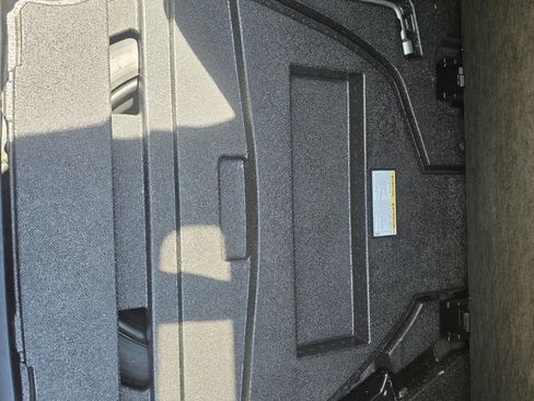 Used 2016 Toyota Prius Three FWD image 29