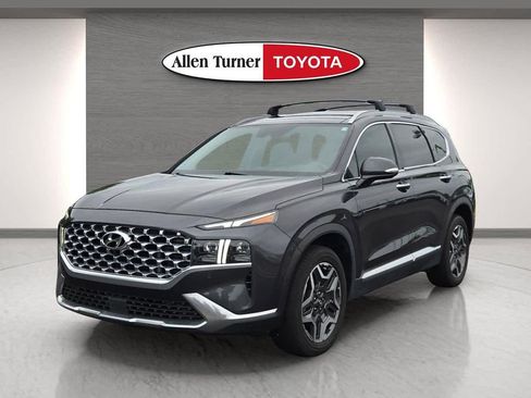 Used 2022 Hyundai Santa Fe Limited FWD image 2