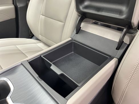 New 2026 GMC Acadia Elevation w/ Elevation Premium Package FWD image 19