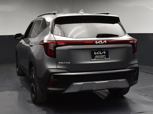 Certified 2025 Kia Seltos S image 6