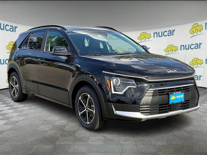 New 2025 Kia Niro EX
