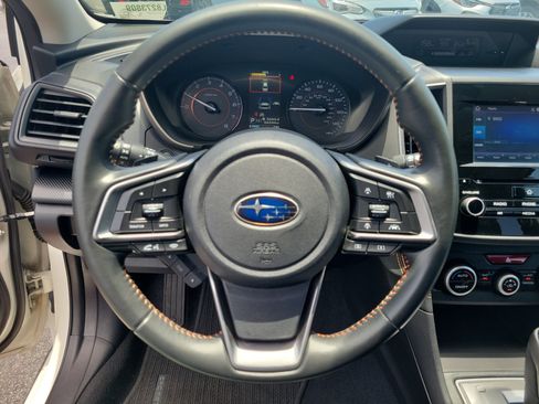 Used 2020 Subaru Crosstrek 2.0i Premium w/ Moonroof Package 2 AWD/4WD image 23