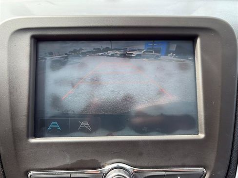 Used 2018 Chevrolet Equinox LT FWD image 28