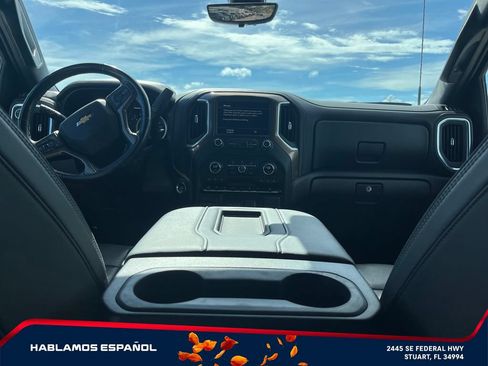 Used 2020 Chevrolet Silverado 2500 High Country w/ Technology Package AWD/4WD image 15