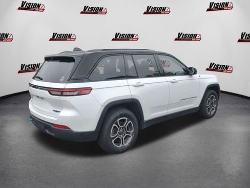 Used 2023 Jeep Grand Cherokee Trailhawk w/ Luxury Tech Group III image 5