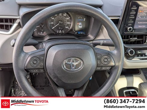 Certified 2022 Toyota Corolla L image 17