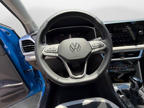 New 2026 Volkswagen Taos SE AWD/4WD image 10